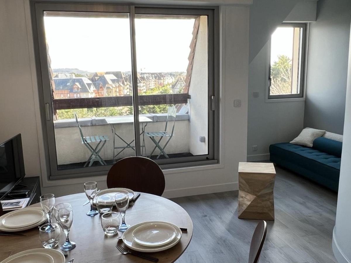 Cabourg : Duplex Renove 2 Pieces, Acces Direct Plage, Fibre, Parking, Cuisine Equipee, 4 Pers. - Fr-1-487-351 المظهر الخارجي الصورة